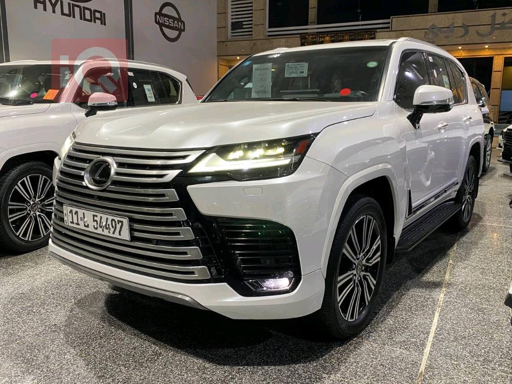 Lexus LX